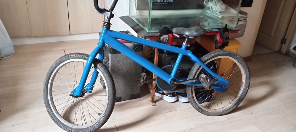 Bicicletă BMX ȘI SCHEIBORG la preț bun