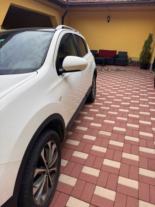 NISSAN Qashqai 2011