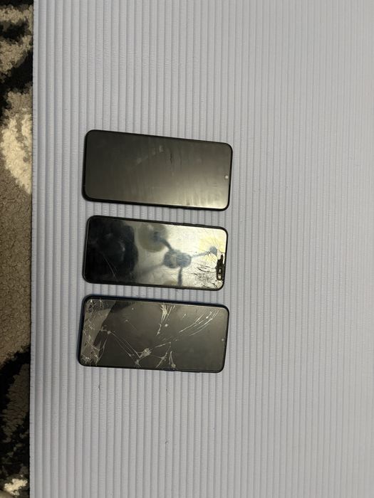 Telefoane pentru piese