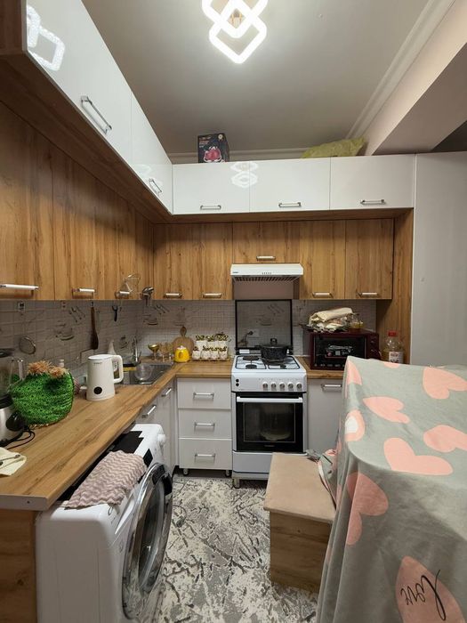 Срочно 2 хоналик квартира сотилади