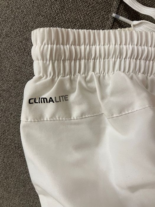 Vand pantaloni adidas albi