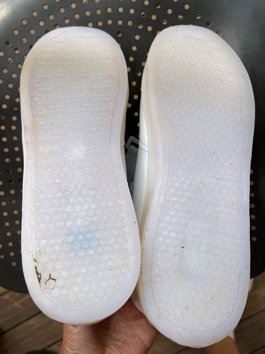 Бели кецове