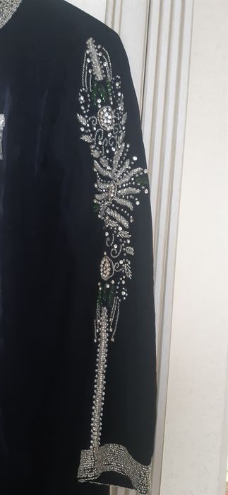 Продается камзол новый 10000т