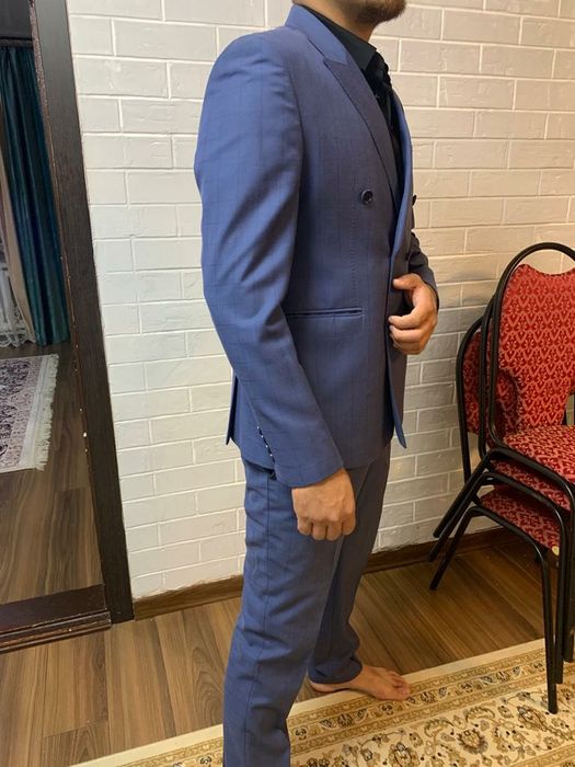 Продам костюм мужской