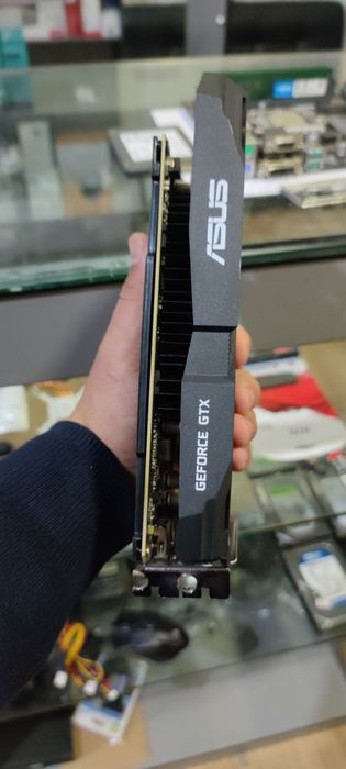 Asus CERBERUS gtx 1050ti 4gb 128bit ddr5! Holati zor!