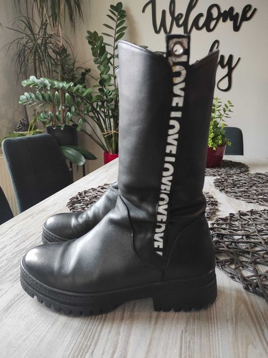 Боти естествена кожа номер 36