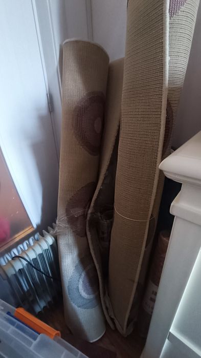 Vând covor dimensiuni 230*156