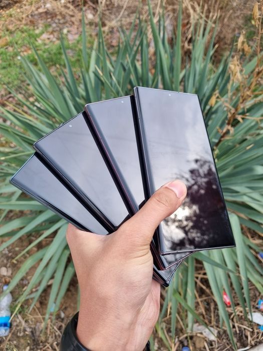 Samsung Galaxy S22 Ultra 5G. 12/256 GB Snapdragon. Imeka o'tkan