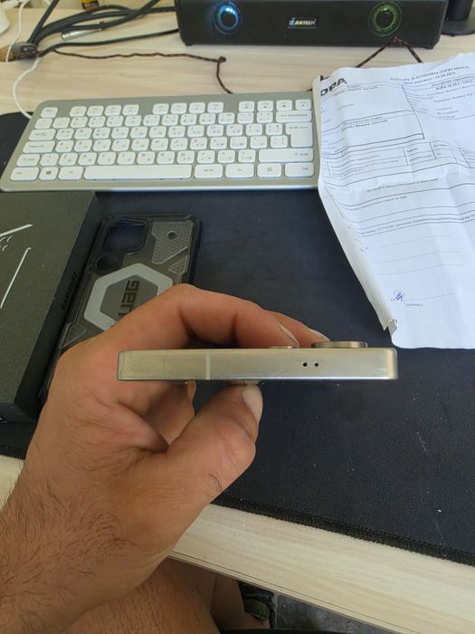 Samsung S25 ultra с дефект