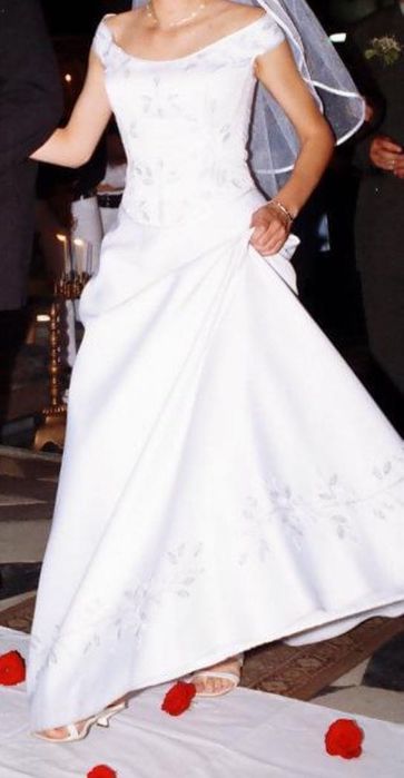 Булченска рокля, размер S, сатен