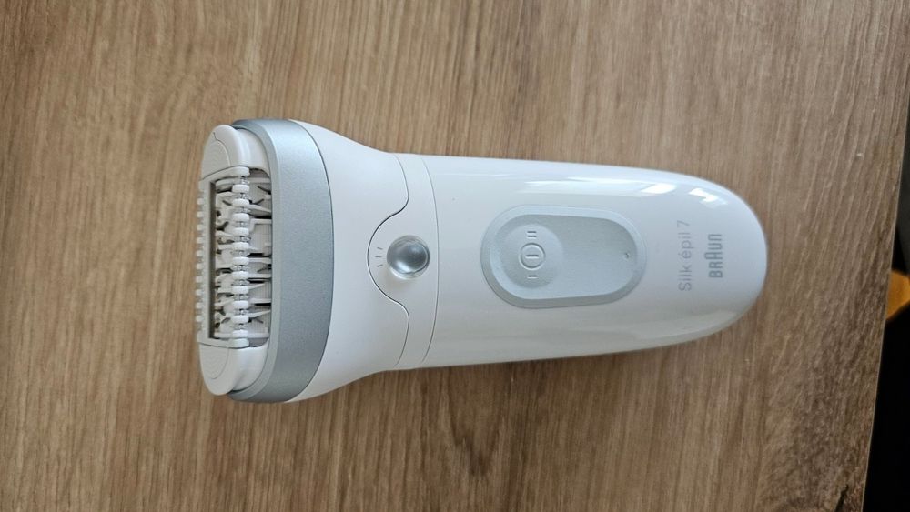 НОВО! Епилатор BRAUN Silk-épil 7-060