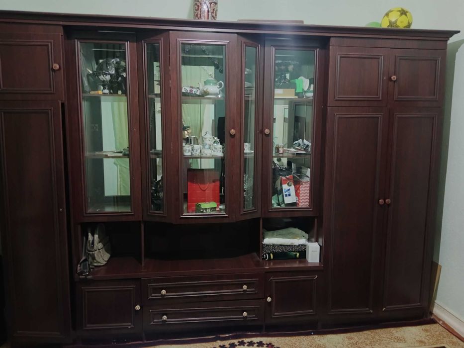 Uy mebellari sotiladi holati yangi