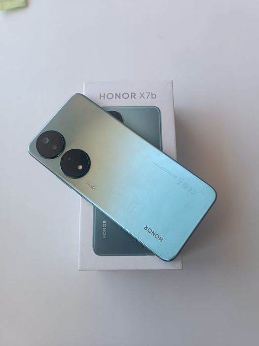 Продам Honor x7b128/8