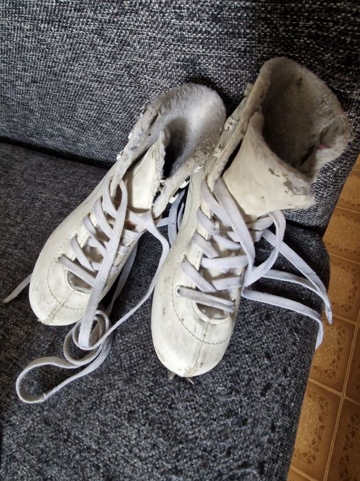 Коньки для девочки и мальчиковый