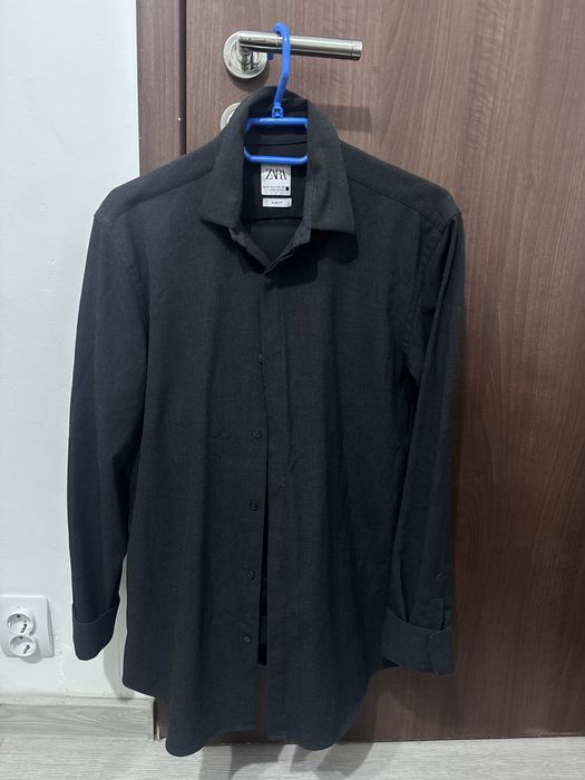 Vand pantaloni+ camasa barbati Zara