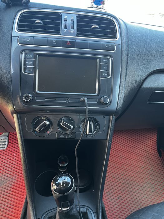 Продам машину Volkswagen Polo 2018