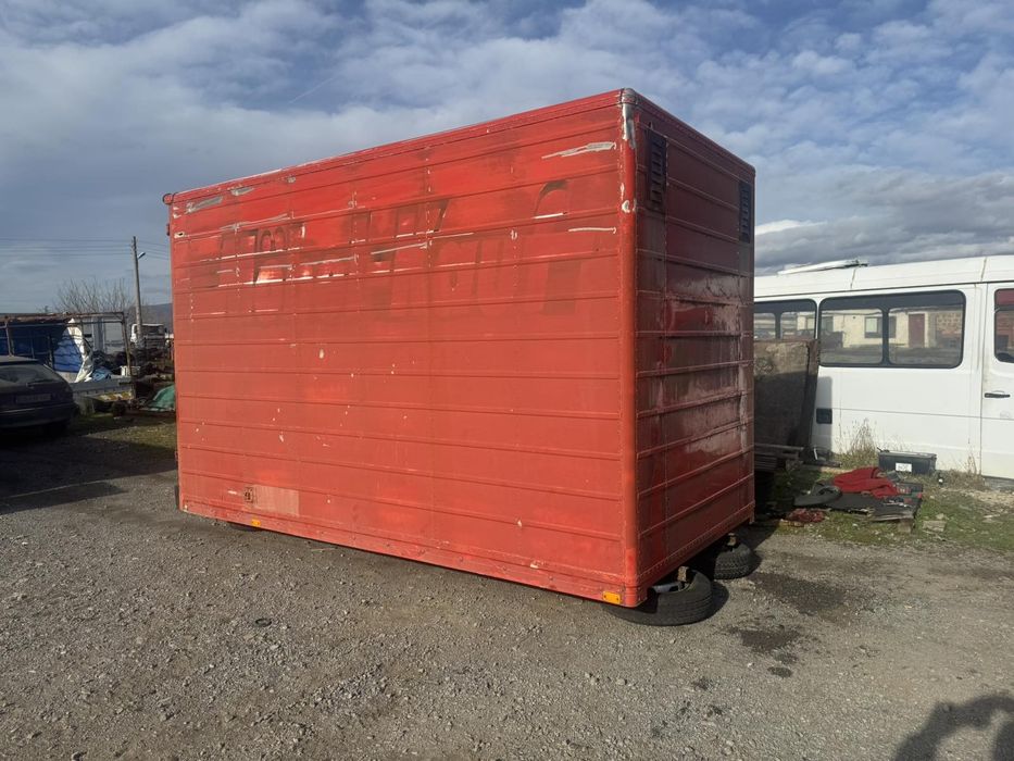 Фургон подходящ за склад