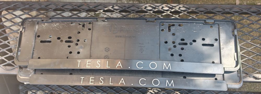 Suport rame placute numar inmatriculare Tesla
