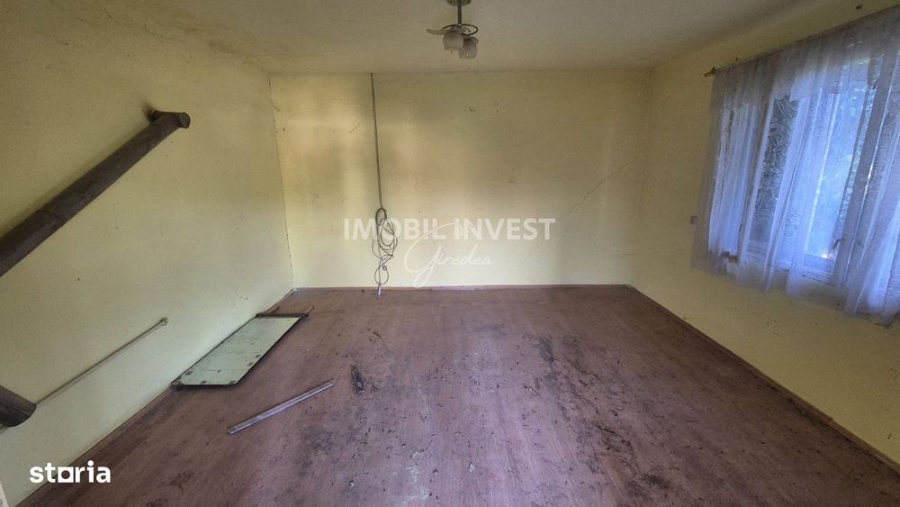 Casa cu 2 corpuri si teren de 990 mp, Zona centrala Ocna Mures