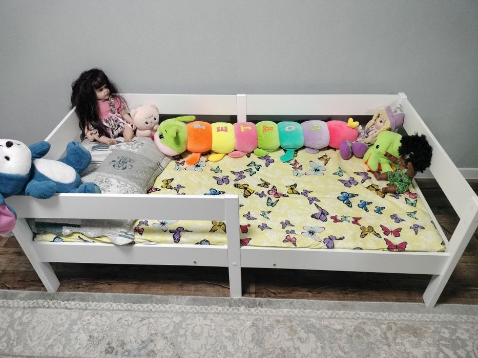 Продам детскую кроватку