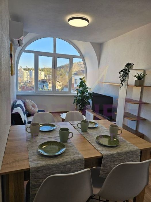 Дава се под наем Тристаен апартамент в Варна, Аспарухово - 70 кв.м за 484.5 € - Снимка #1