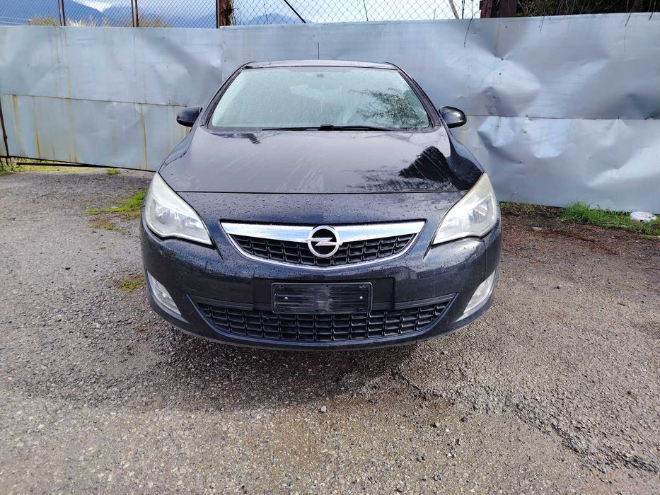 Opel Astra 1,7DTR, Опел Астра на части!
Декември 2012