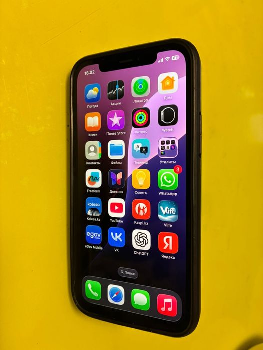 Продам 12 айфон на 128 мгб.