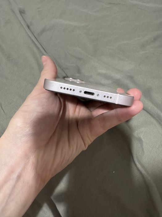 Продаю айфон 13, 256 гб