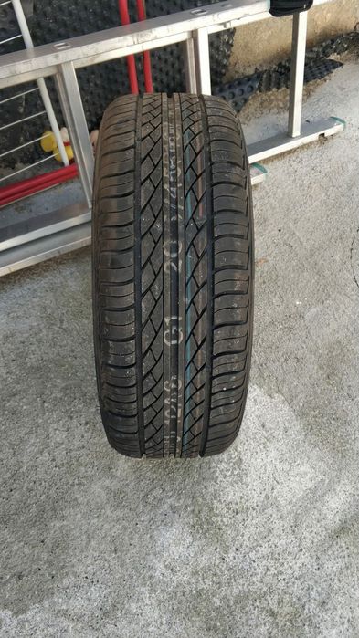1 bucata janta Aluminiu cu anvelopa noua pentru polo  5 gauri