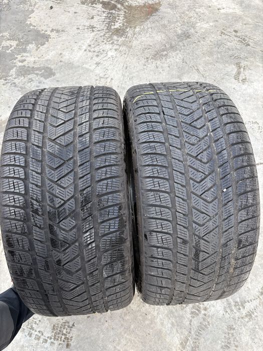 295 40 R20 Pirelli