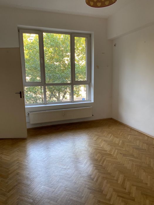 Vand apartament ultracentral bloc EVA