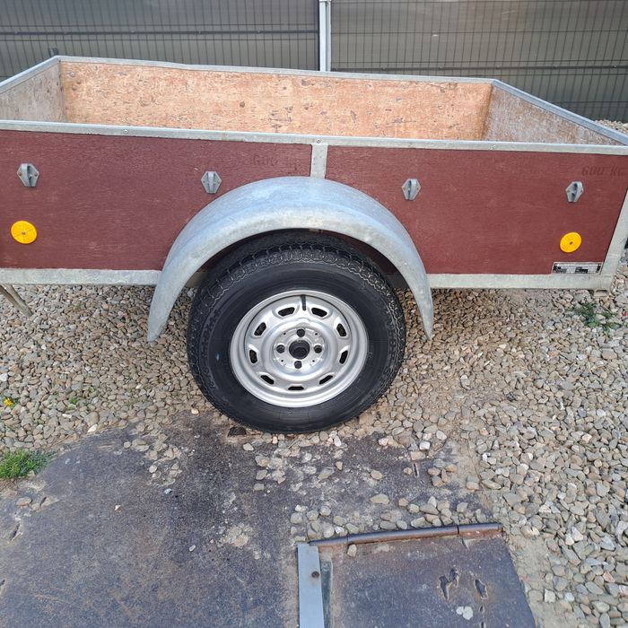 Remorcii perfecte ,solide cu acte de Germania  toate de 350/750kg