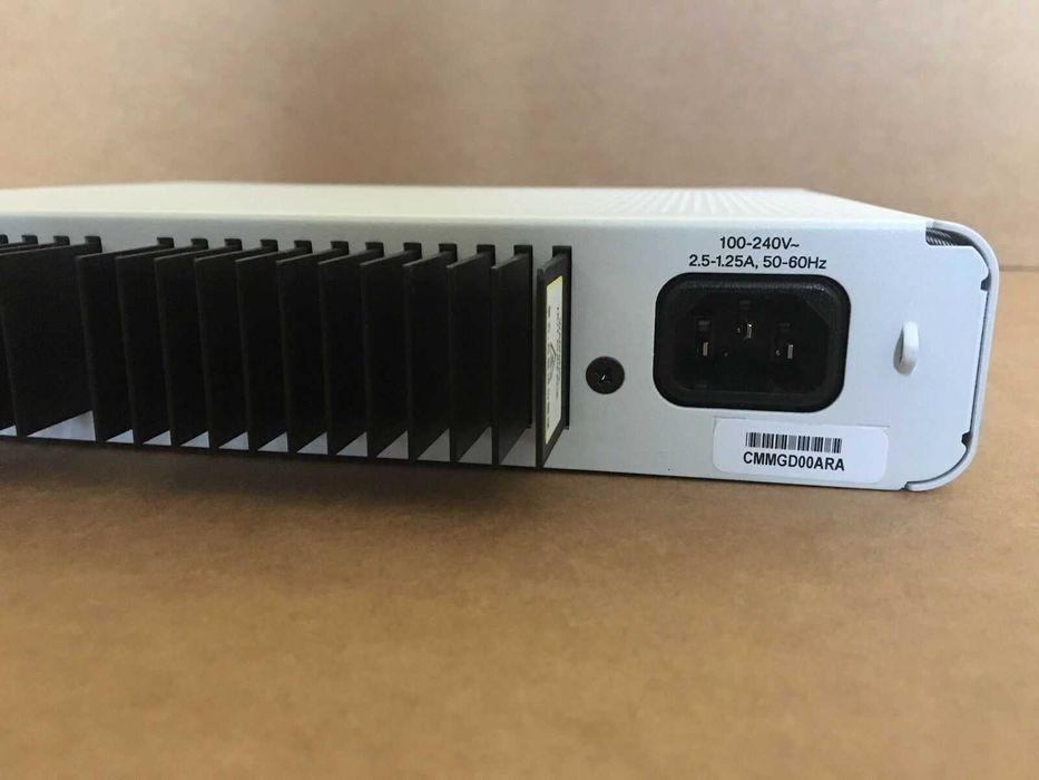 Switch, Hub, Cisco model WS-C2960C-12PC-L