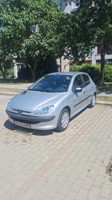 Vand Peugeot 206,benzina an 2007