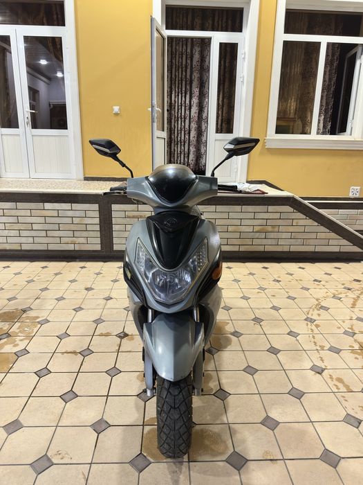 Skuter Lifan 49 kub sotiladi