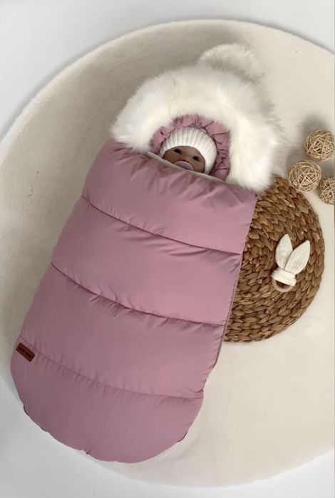 Продам комбинезон с конвертом зима