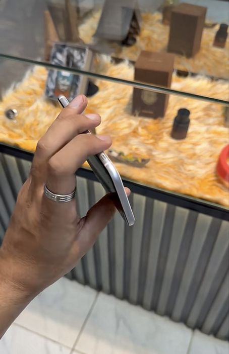 Айфон SE сатылады срочно