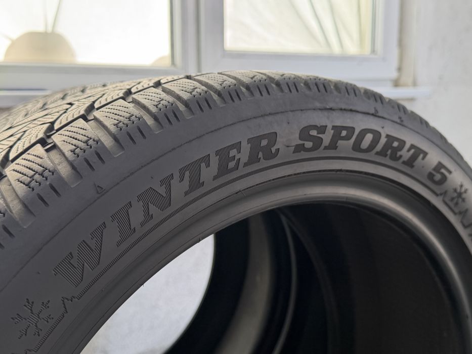 235/45/18 Goodyear 3Броя: 170€ 6мм