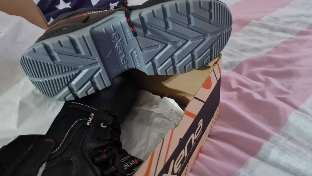 Промо Работен елек и обувки Neo