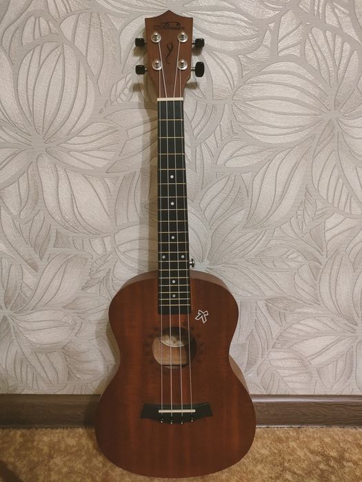Укулеле тенор ALAU