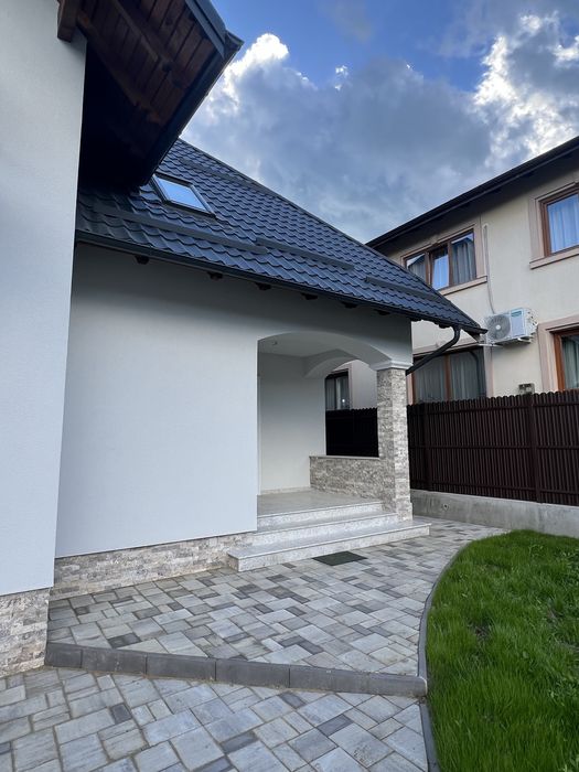 Casa de vanzare 155 mp utili
