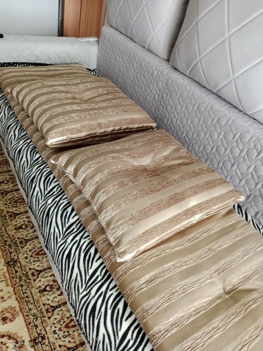 Продам новое Корпе и 2 подушки.