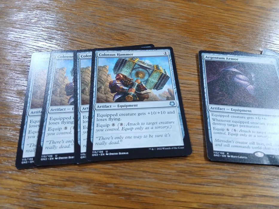 set 4x carti joc Colossus Hammer + 4x Argentum Armor (GN3) pt Magic The Gathering