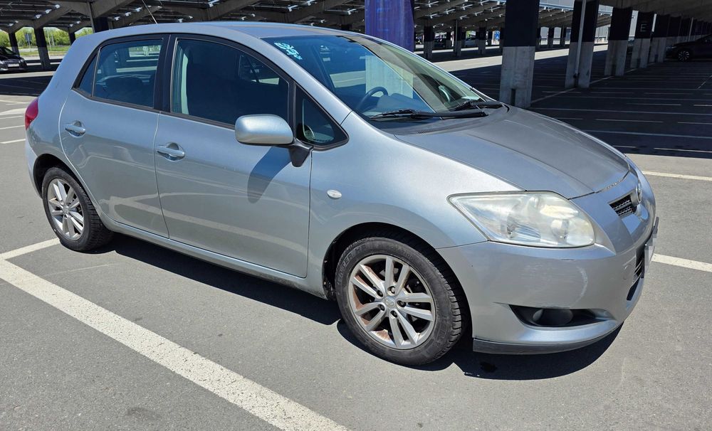 Vând Toyota Auris, 2009, 82 000km, 1.6 benzină, 124CP