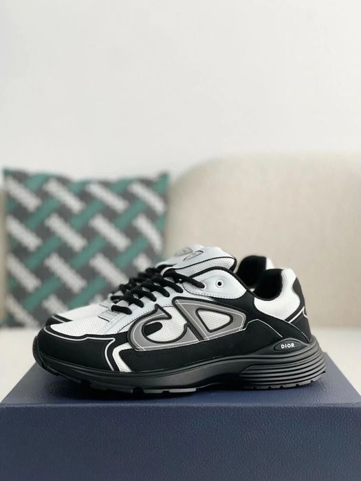 CD B30 / Light Grey / Black / Brown