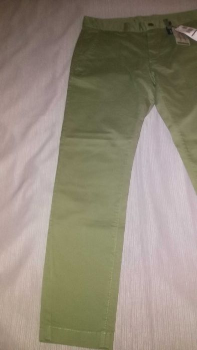Pantaloni TaperedFit cropped Marca Mango Blugi Barbatesti Verde Fistic