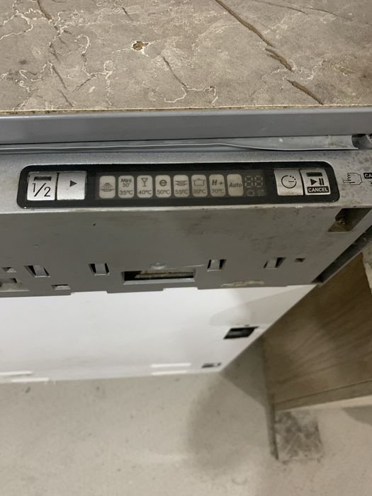 Срочно продаётся посудомоечная машина фирма Beko