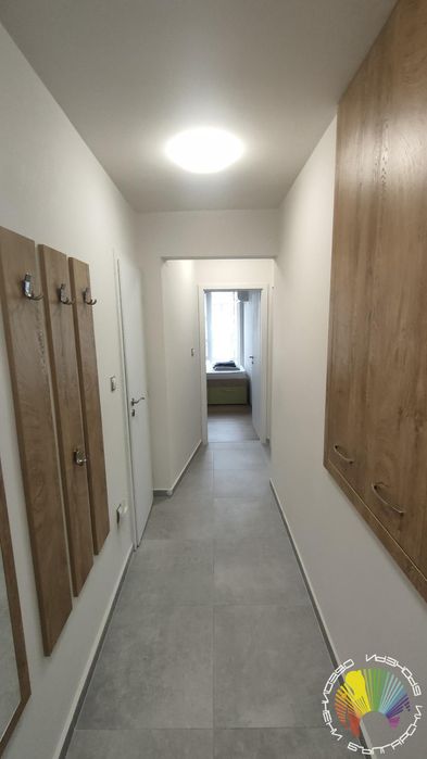 Дава се под наем Тристаен апартамент в Бургас, Център - 90 кв.м за 900 € - Снимка #4