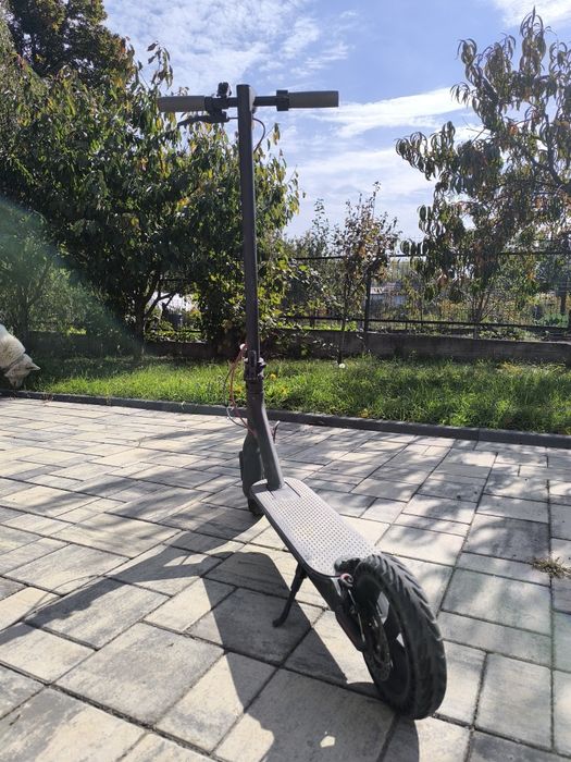 Trotineta Xiaomi M365 defecta (baterie)