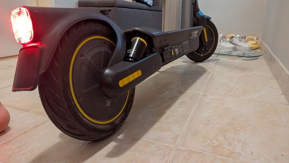 Segway Ninebot max G2 E  ел.тротинетка